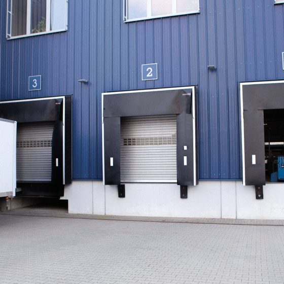 CLINTON-Logistik-BL-Wareneingang-und-Ausgang